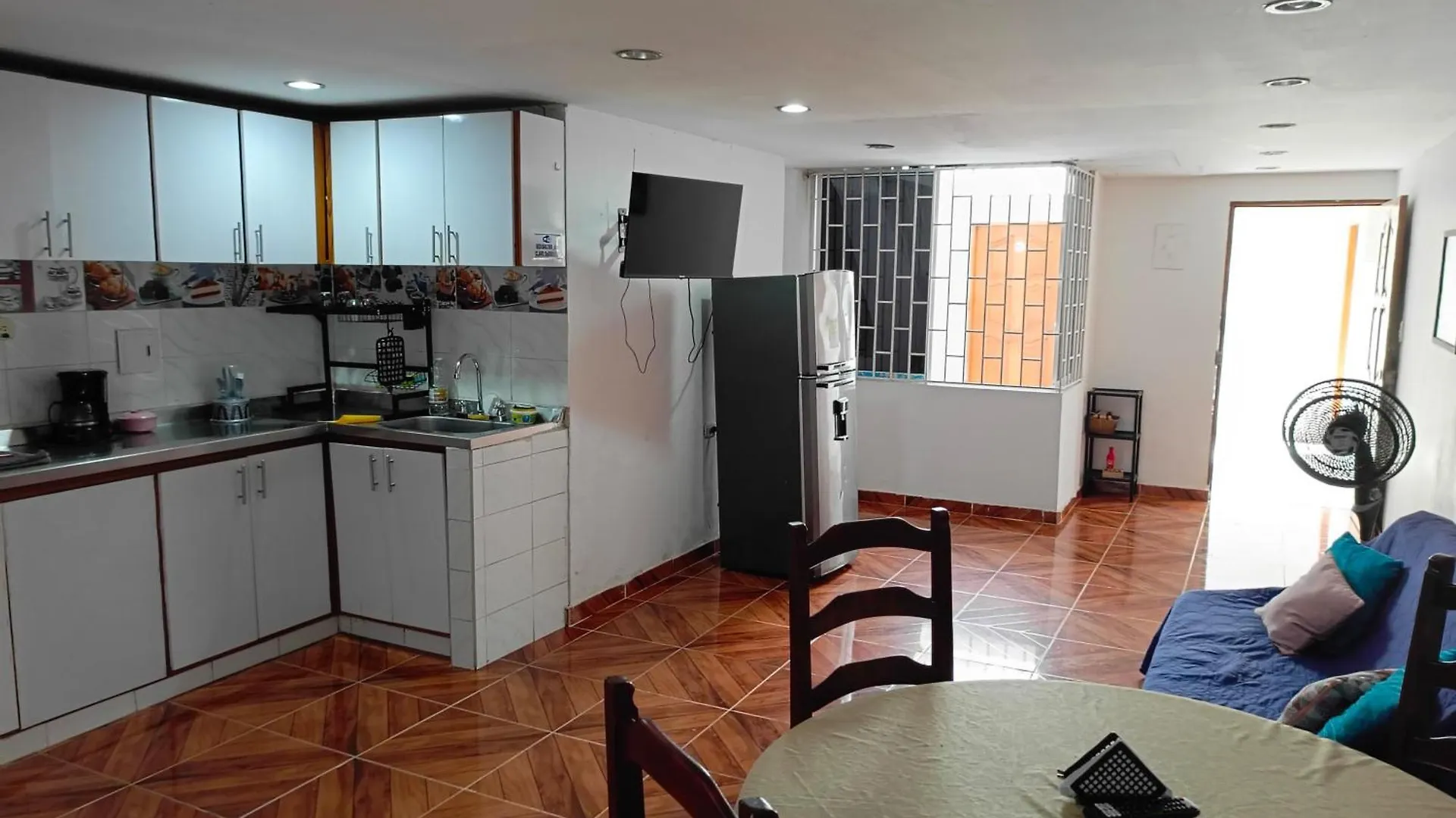 Апартаменты Apartamento Familiar Para 6 Personas Картахена